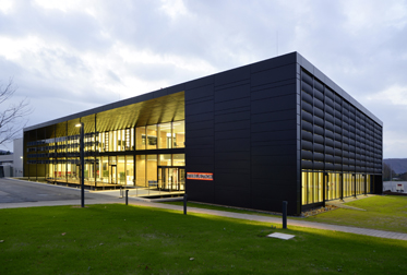 All Electricity: Renewable Energies Power the House of the Future