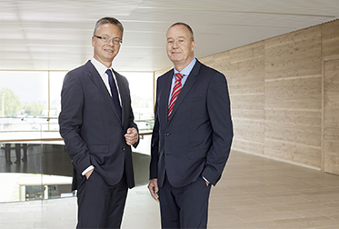 STIEBEL ELTRON Group Managing Directors Dr. Kai Schiefelbein and Dr. Nicholas Matten   